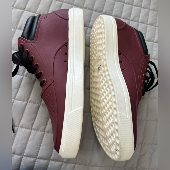 CROCS Citilane Roka Chukka Maroon Shoes - Picture 4 of 7